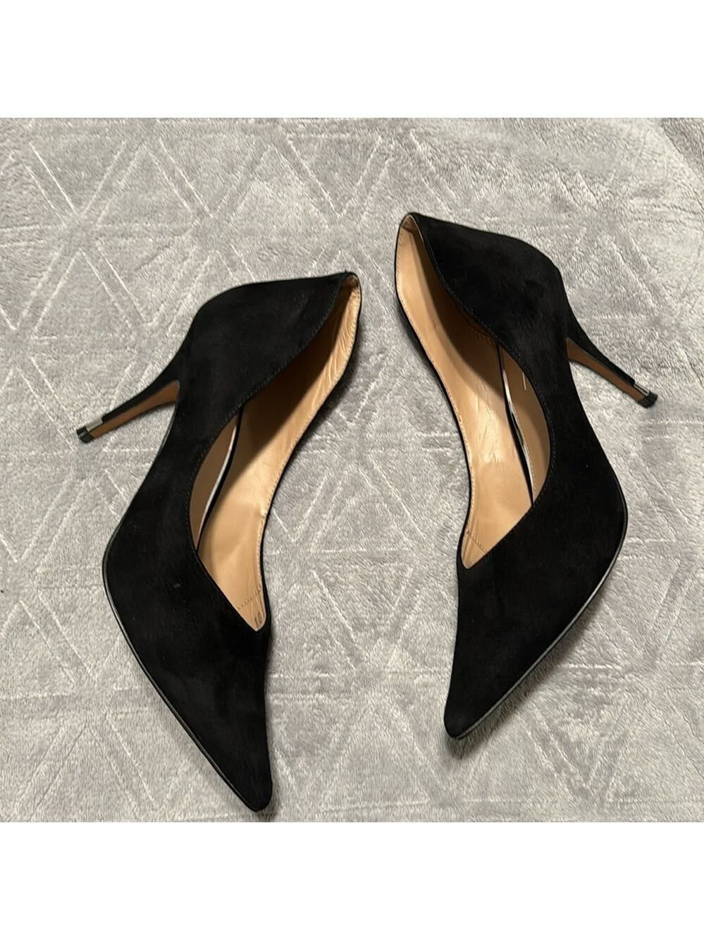 Black heels - Picture 4 of 5